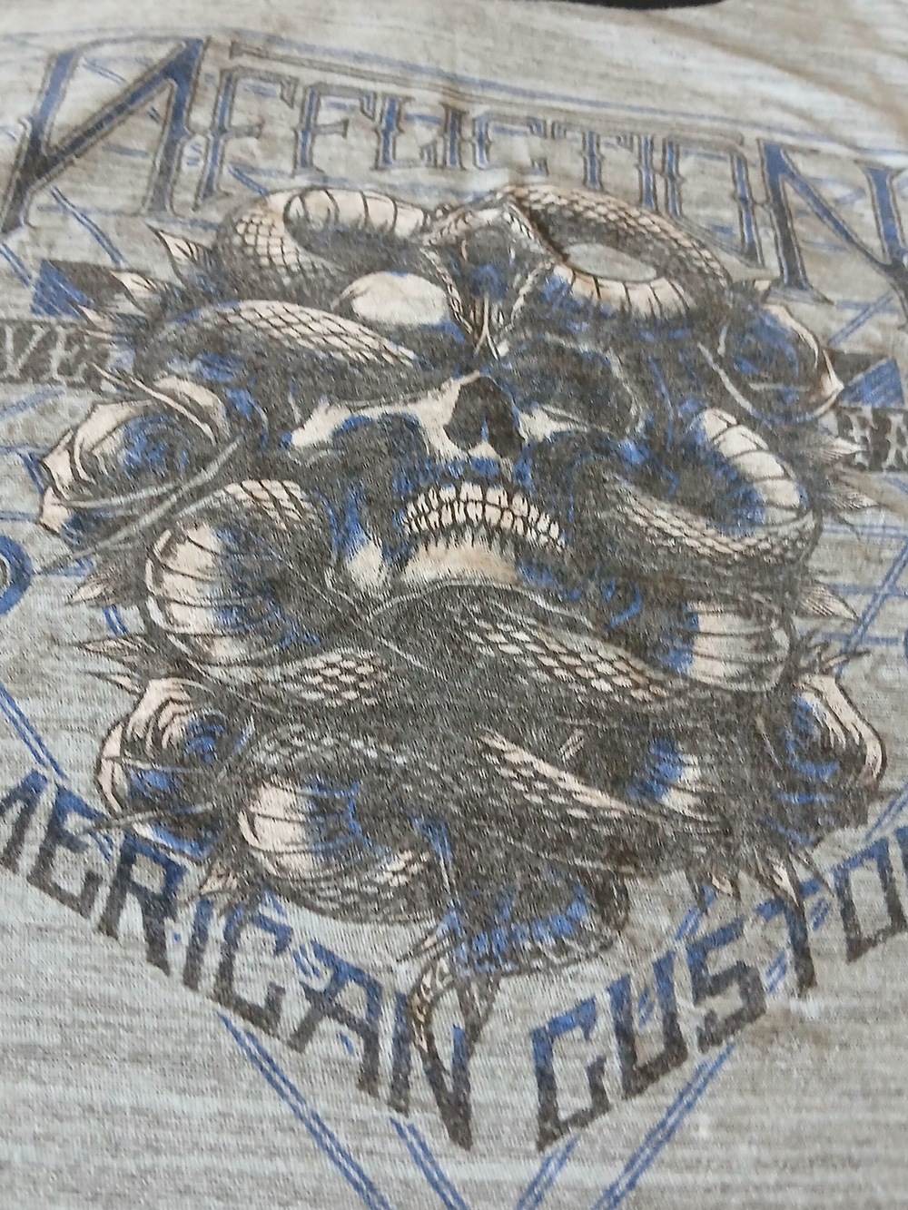 Affliction Men's Grey Graphic Tank Top REVERSIBLE Native Skull Design 3X [XXXL] - Picture 5 of 6